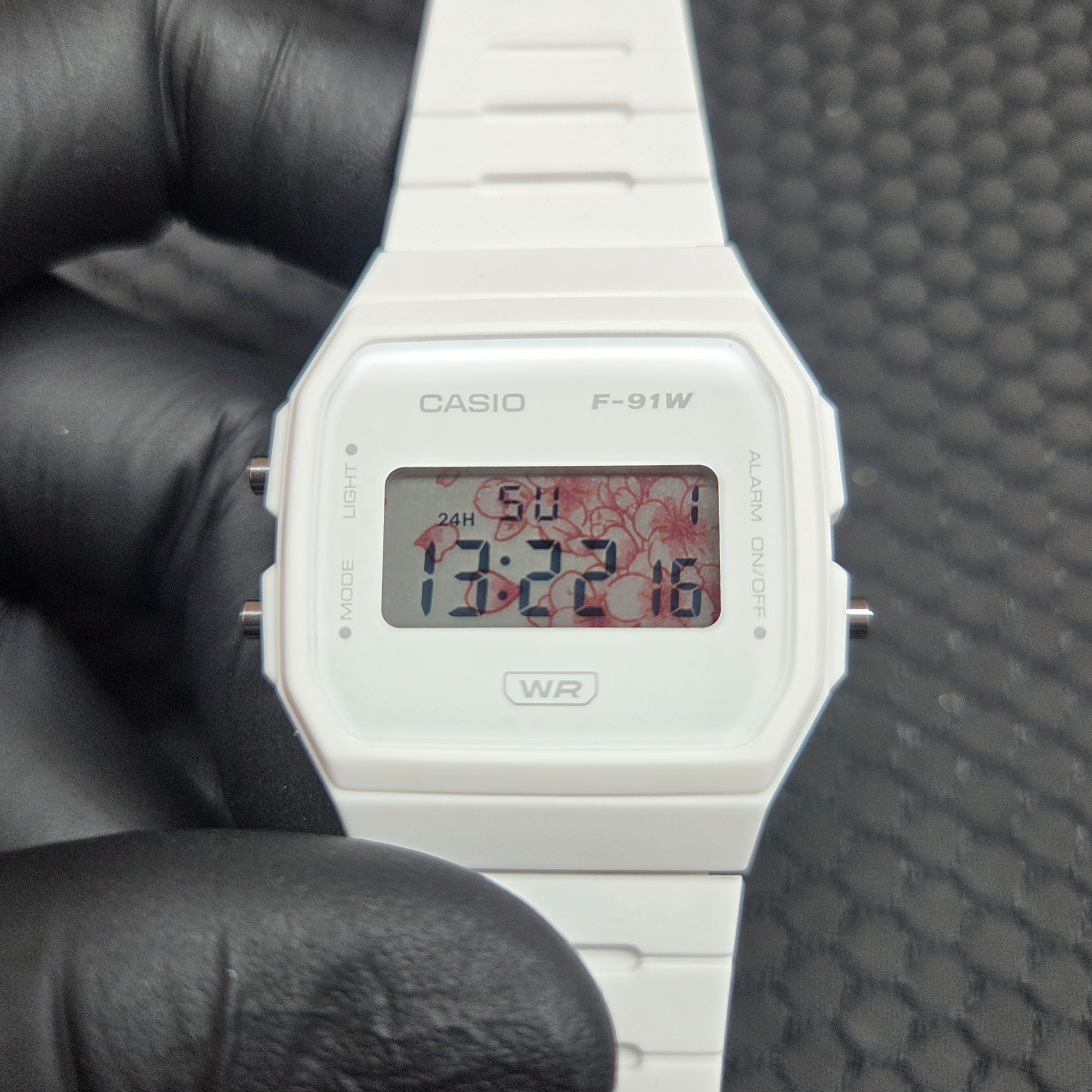 "Sakura" Casio F-91WB-7AEF